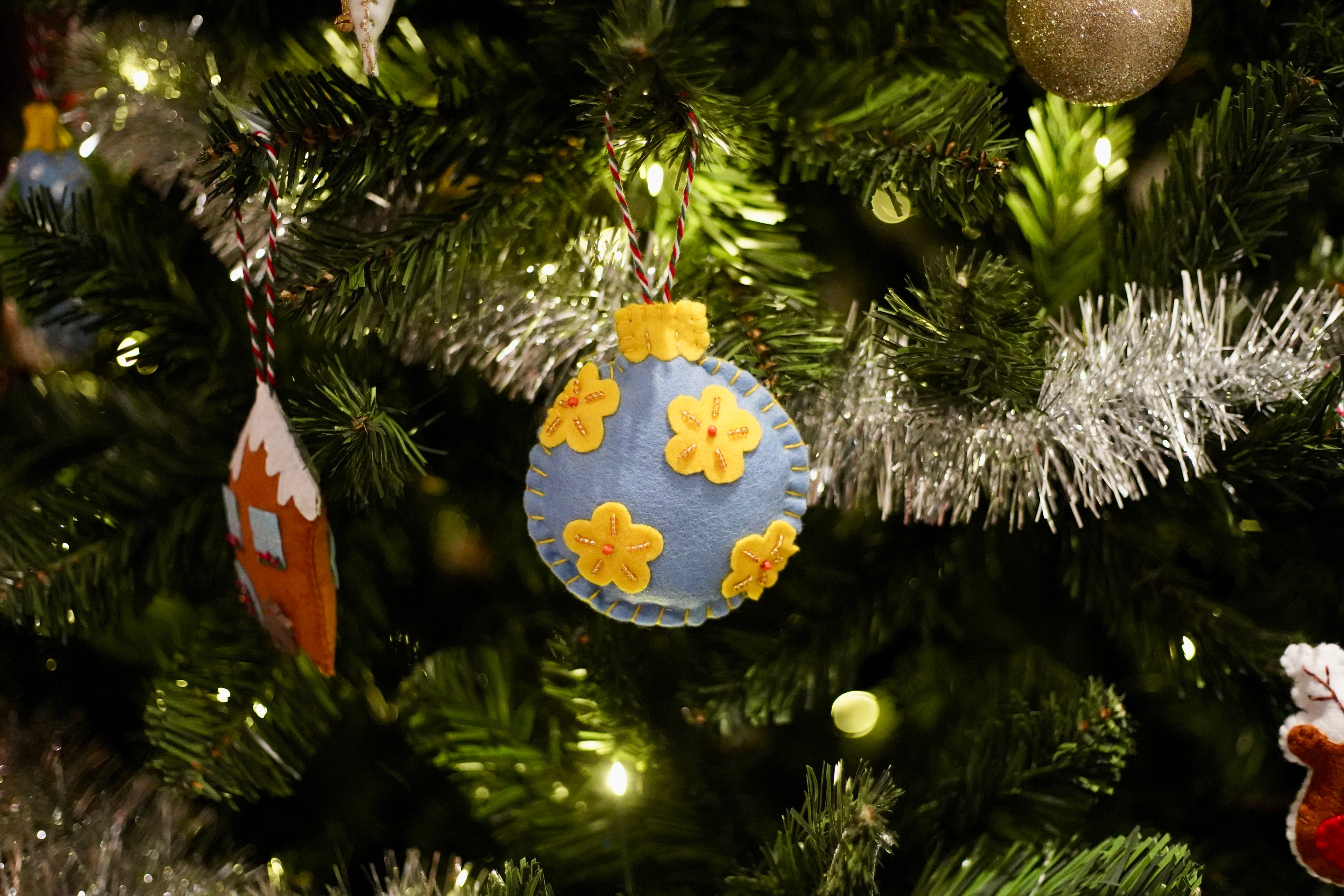 DIY Felt Flower Bauble – Digital Sewing Pattern (PDF)