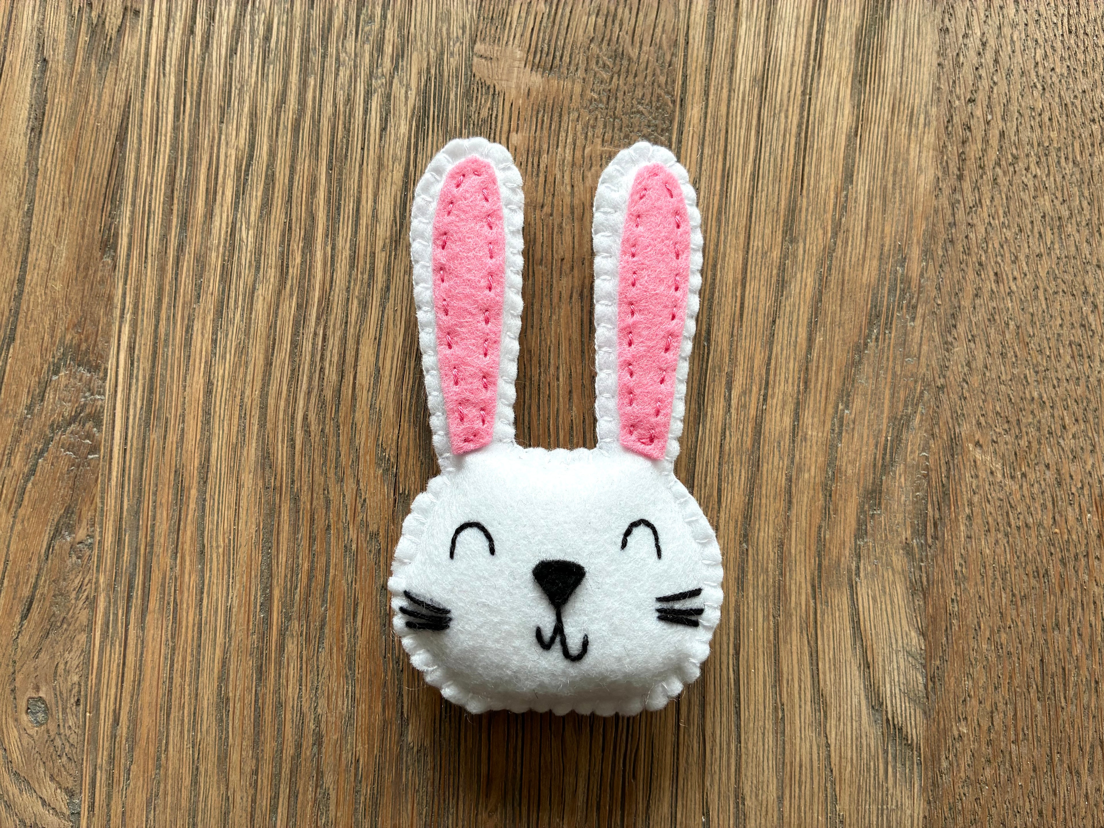 Felt Bunny Magnet – Digital Sewing Pattern (PDF)