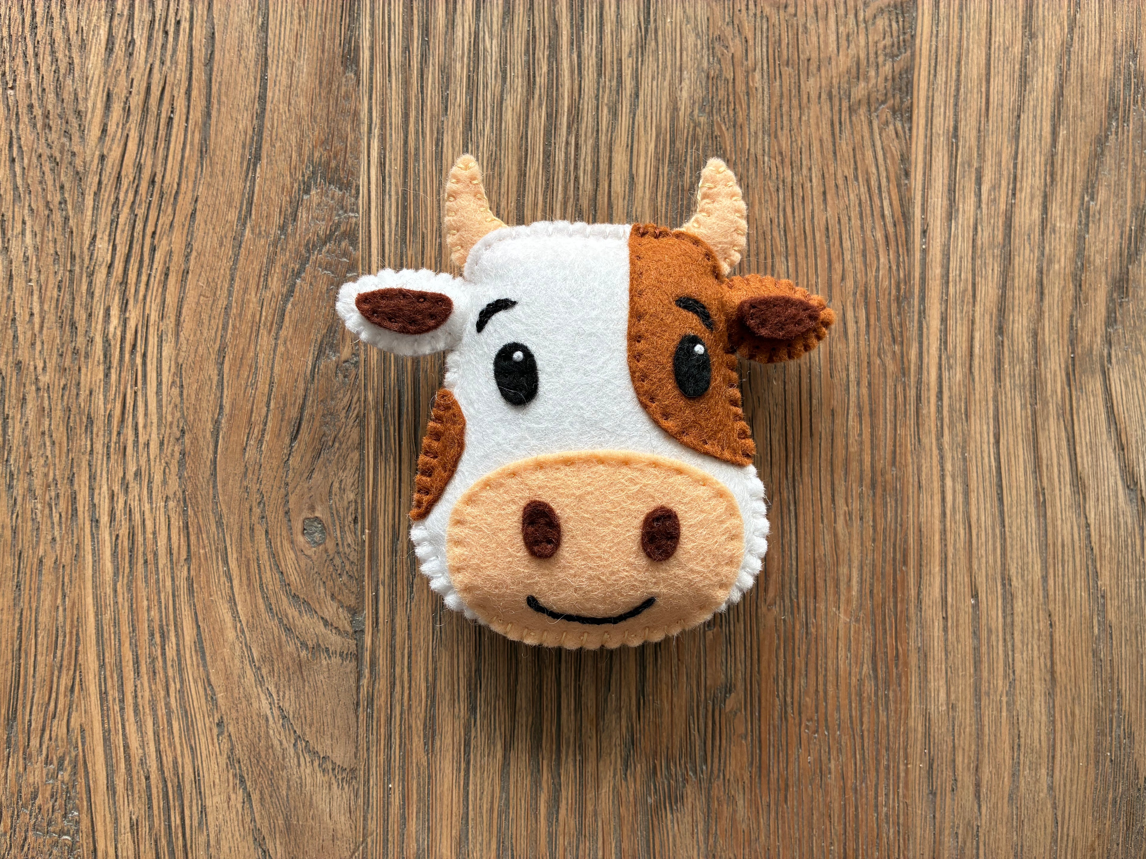 🐮 Felt Cow Pattern (PDF)
