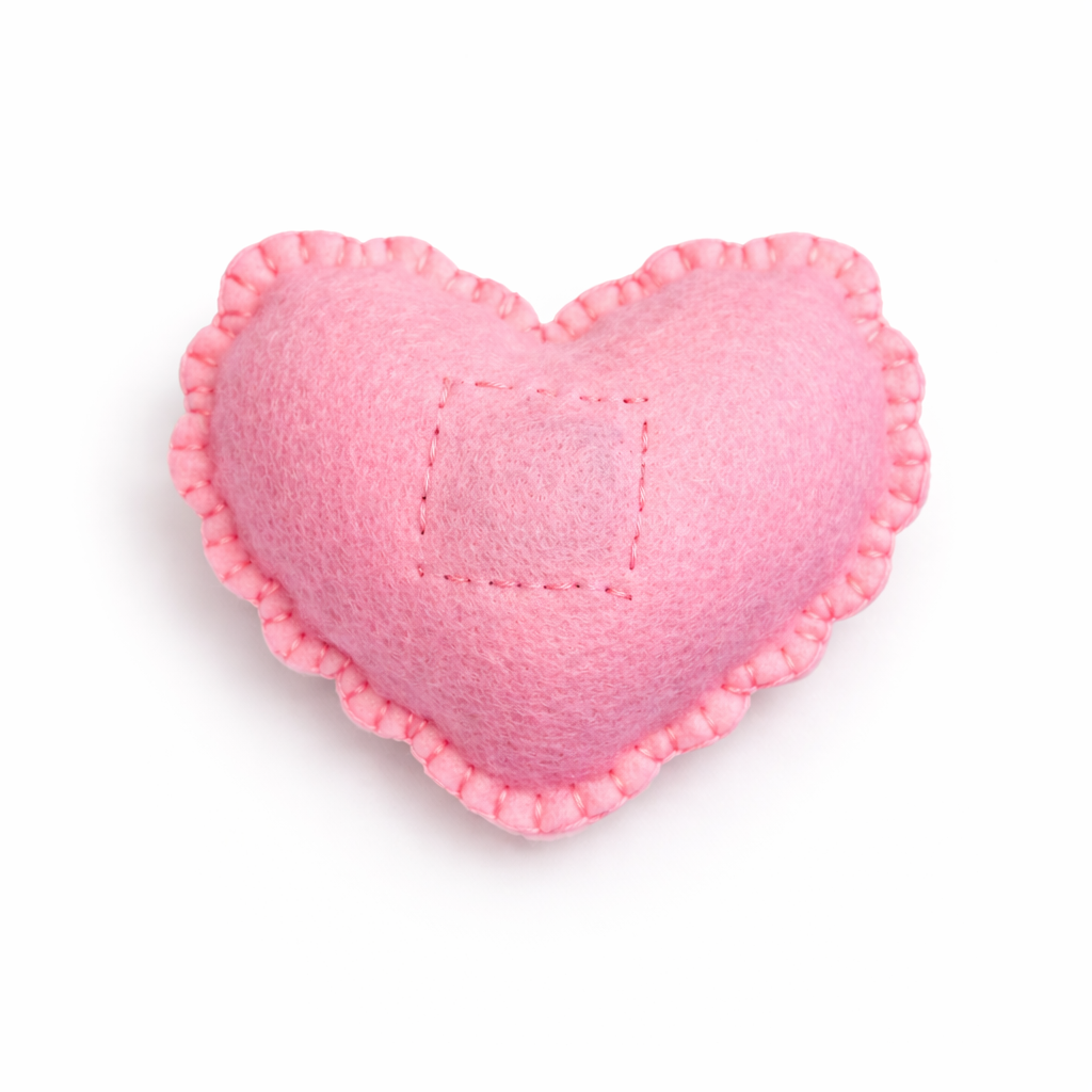 Felt Heart Magnet – Digital Sewing Pattern (PDF)